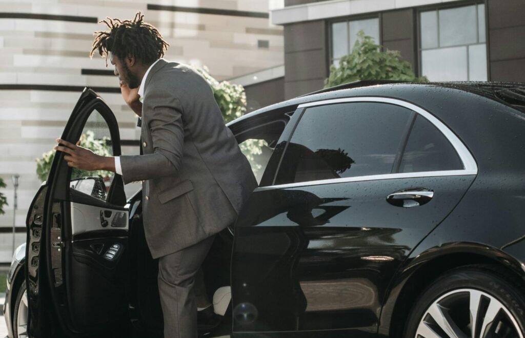 Top Benefits of Choosing a Black Car Service for Your Next Event